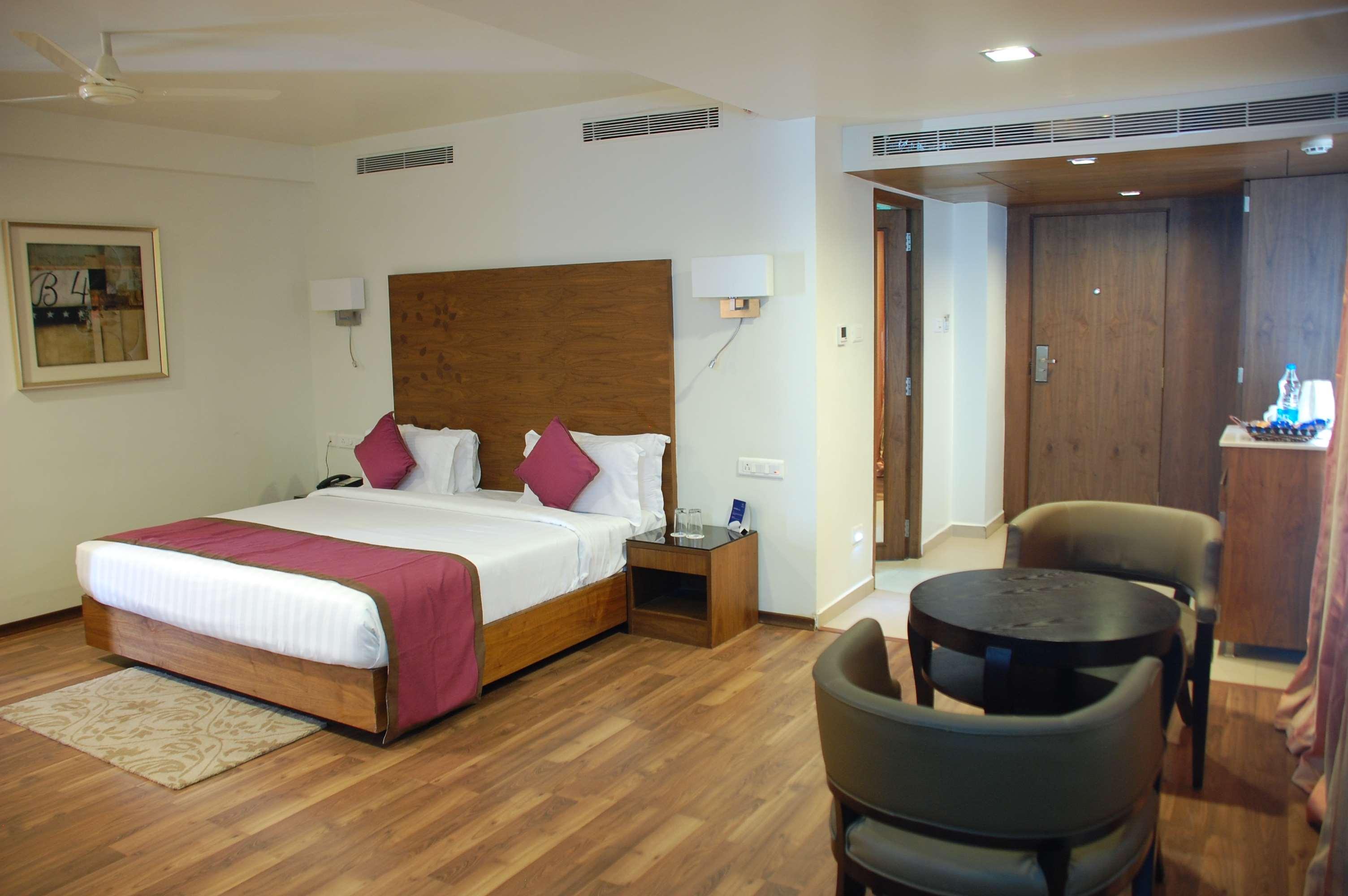เบสท์เวสเทิร์น รามจันทรา Hotel วิสาขปัตนัม ภายนอก รูปภาพ