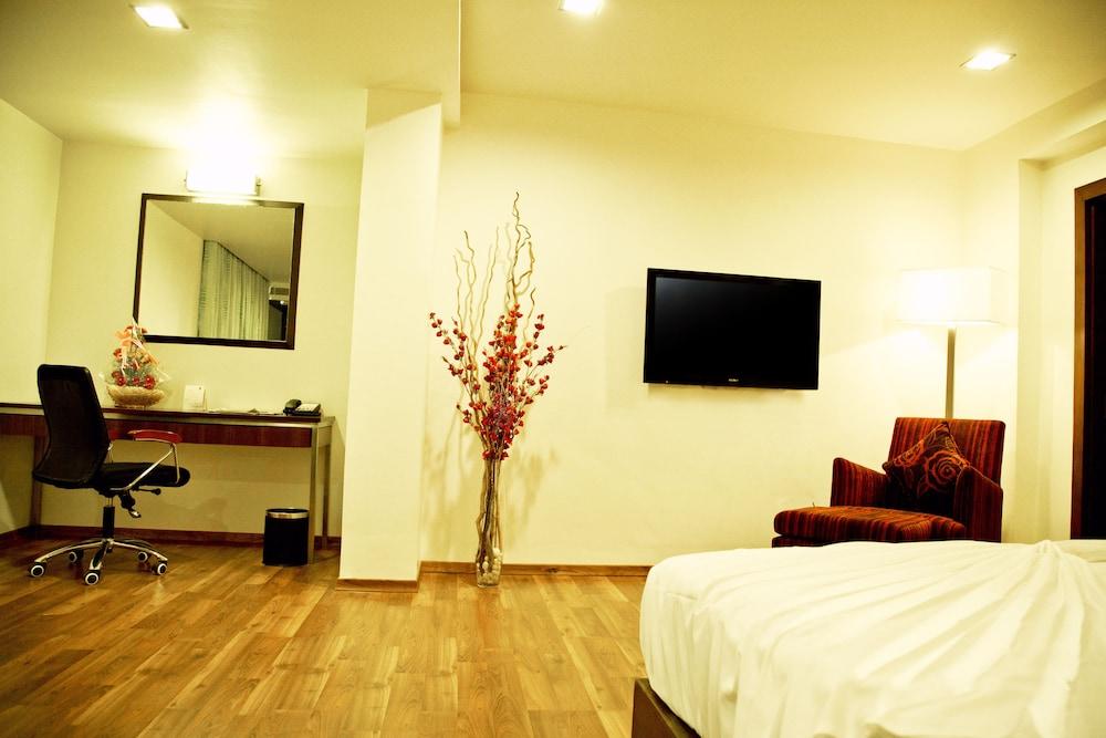 เบสท์เวสเทิร์น รามจันทรา Hotel วิสาขปัตนัม ภายนอก รูปภาพ